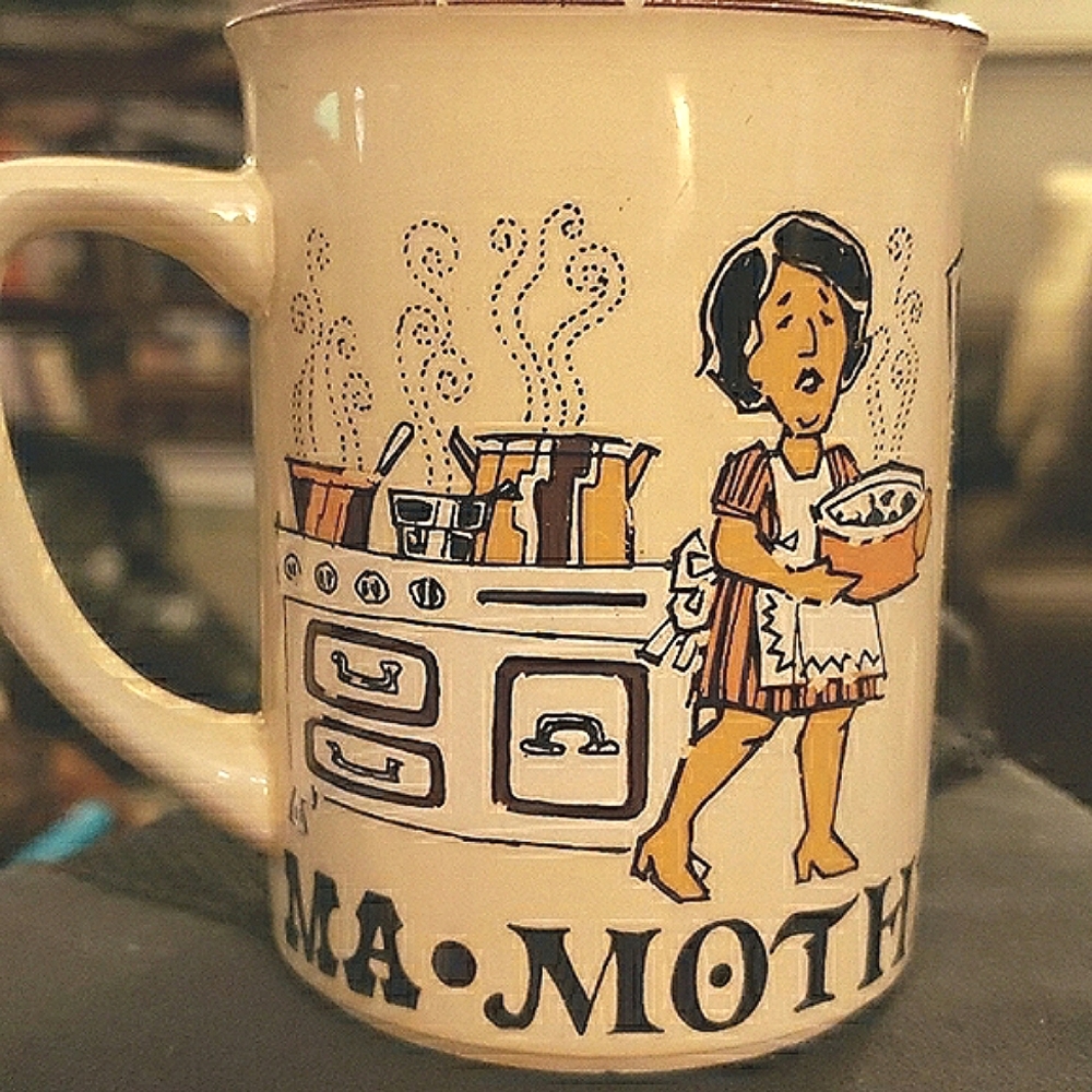 Vintage 70's {Ma•Mother•Mom•Momma} Ceramic Coffee Cup - Picture 3 of 5